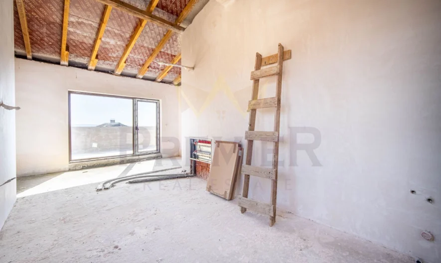 Градска Триетажна КЪЩА в м-ст Кочмар 420кв.м. РЗП - - снимка 30 - Имоти Премиер