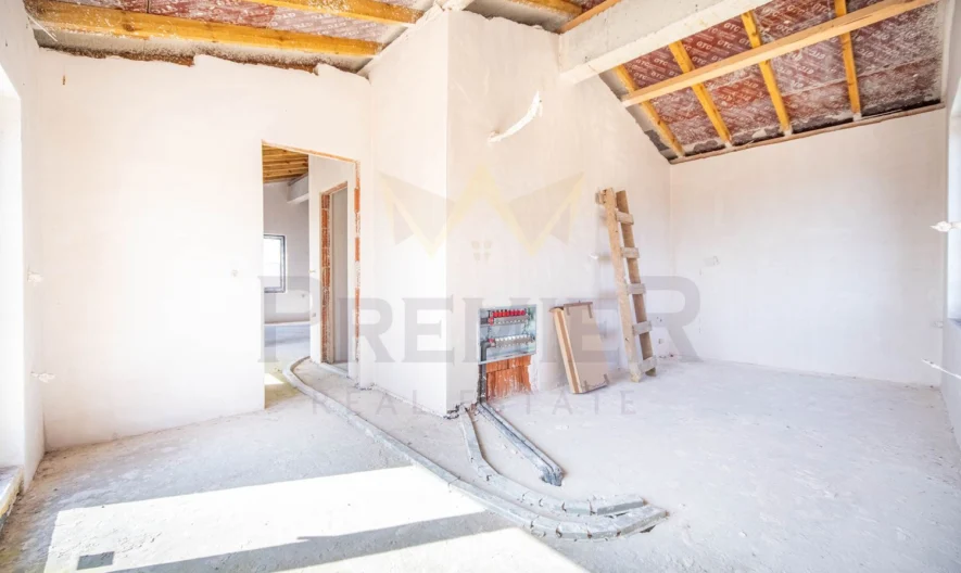 Градска Триетажна КЪЩА в м-ст Кочмар 420кв.м. РЗП - - снимка 6 - Имоти Премиер