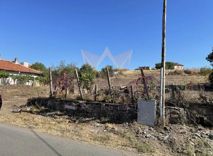 Great plot with detailed development plan (PUP), water supply, building option available - - snimka 1 - Imoti Premier