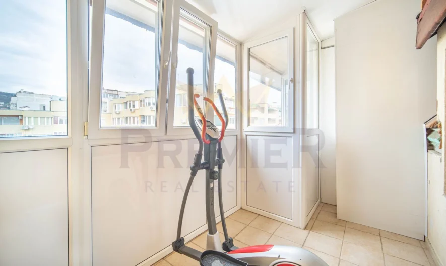 Große möblierte Dreizimmerwohnung mit Südterrasse und Stellplatz – Vazrazhdane 1 -  - snimka 11 - Imoti Premier