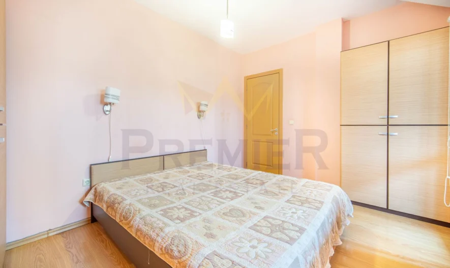 Große möblierte Dreizimmerwohnung mit Südterrasse und Stellplatz – Vazrazhdane 1 -  - snimka 5 - Imoti Premier