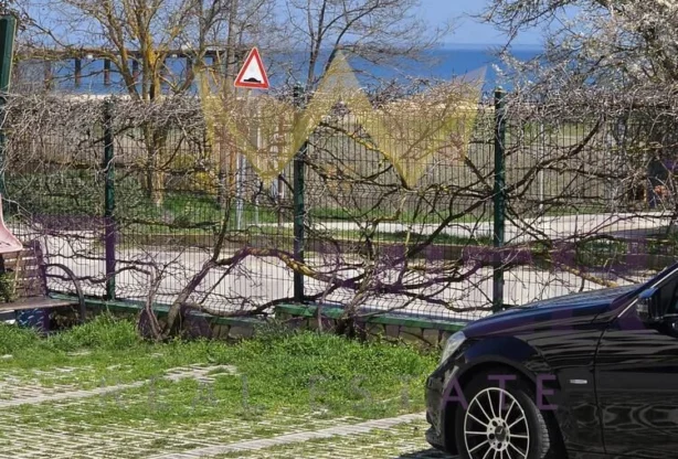 Ingatlaniroda - Imoti Premier - imot - 1204619, Ár: 56000 EUR