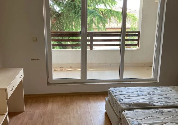 בית תלת-קומתי עם חצר במתחם סגור Harmony Hills -  - snimka 3 - Imoti Premier