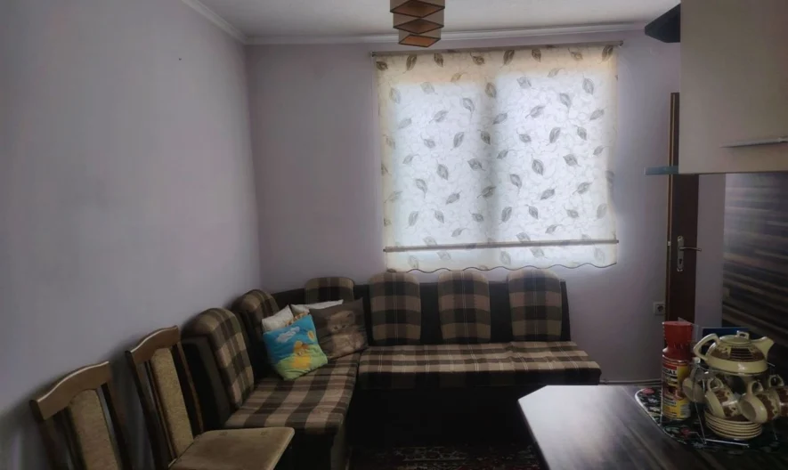 Haus für 2 Familien mit 500 m² Hof, Studio und Aufstockungsmöglichkeit – Burgas -  - snimka 1 - Imoti Premier