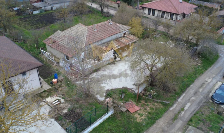 Haus im Dorf Sornitsa, Gebiet Warna - - snimka 1 - Imoti Premier
