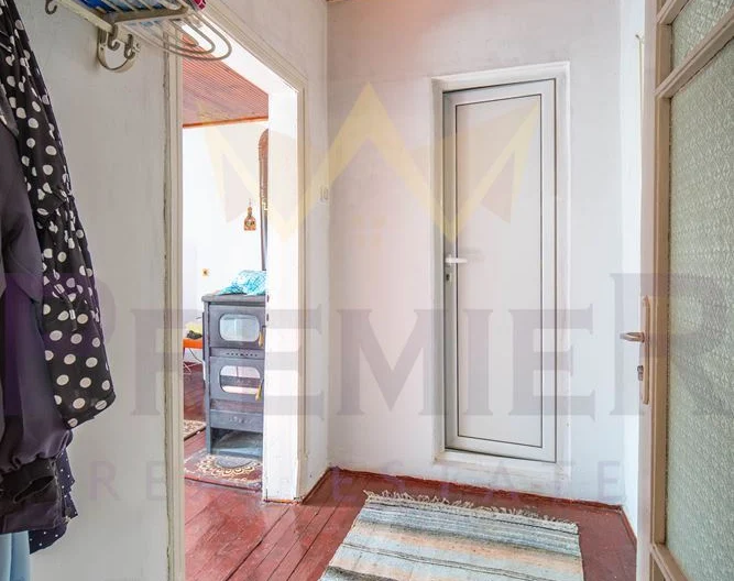 Haus im Herzen des Dorfes Tschernewo, Region Warna - - snimka 11 - Imoti Premier
