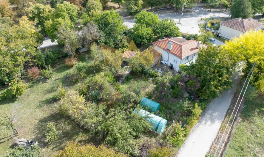 Haus im Herzen des Dorfes Tschernewo, Region Warna - - snimka 20 - Imoti Premier