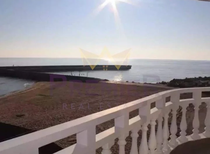 ХОТЕЛ НА БРЕГА НА МОРЕТО -  - снимка 3 - Имоти Премиер