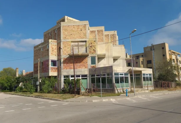 Агенция за недвижими имоти - Имоти Премиер - имот - 863645, Цена: 180000 EUR