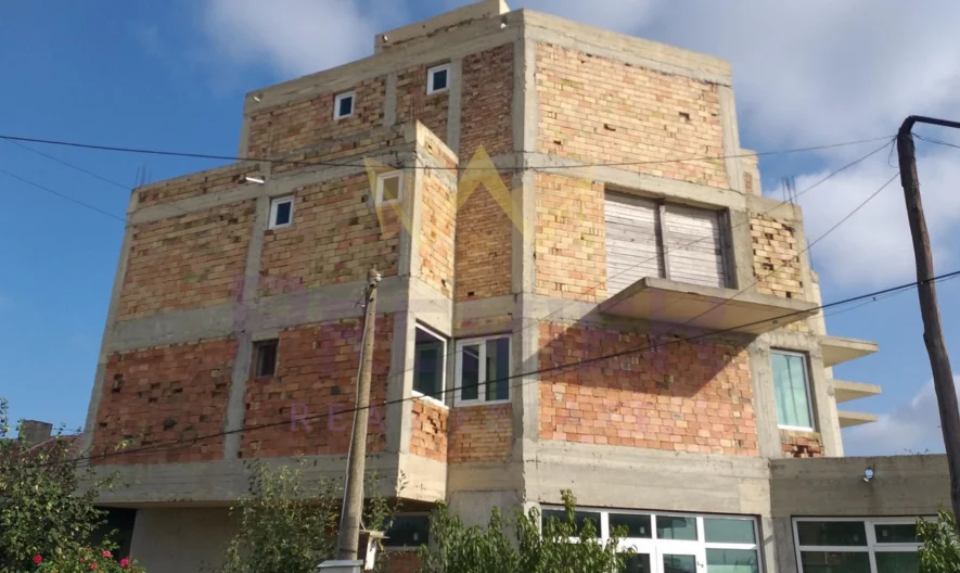 Хотел на груб стоеж - - снимка 1 - Имоти Премиер