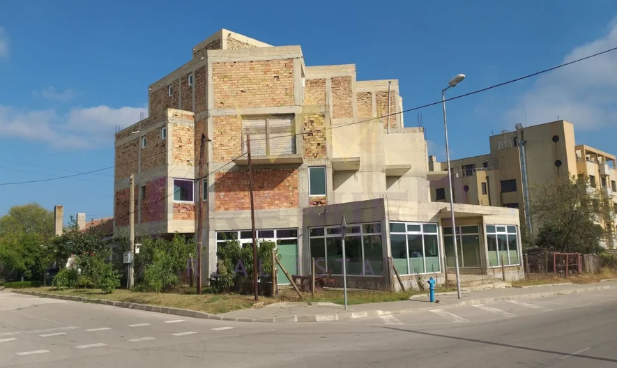 Агенция за недвижими имоти - Имоти Премиер - имот - 863645, Цена: 180000 EUR