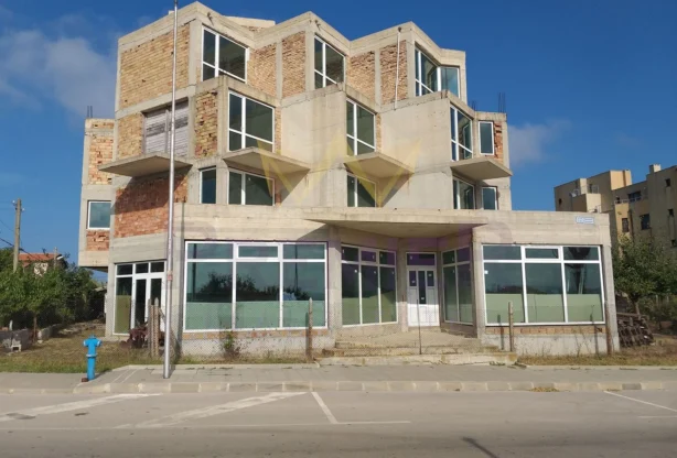 Агенция за недвижими имоти - Имоти Премиер - имот - 1241242, Цена: 180000 EUR