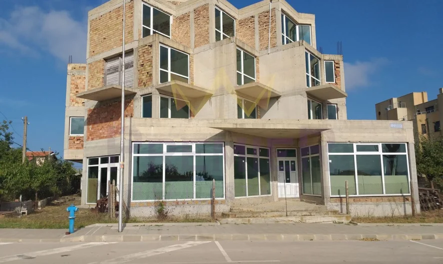 Хотел на груб стоеж -  - снимка 3 - Имоти Премиер