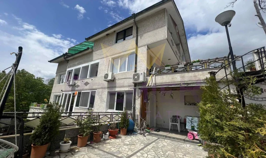 ХОТЕЛ в местност ЕВКСИНОГРАД - - снимка 1 - Имоти Премиер