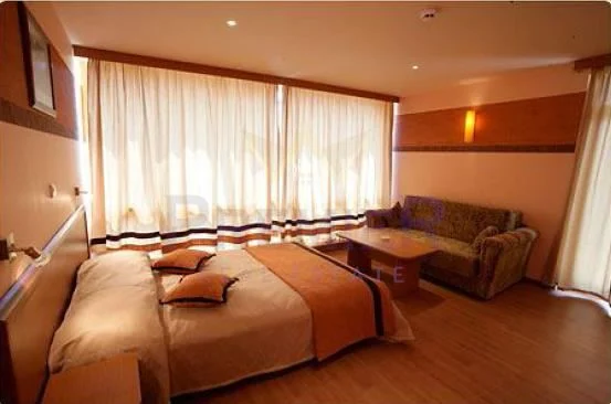 Агенция за недвижими имоти - Имоти Премиер - имот - 851202, Цена: 4200000 EUR