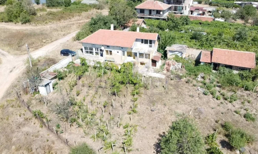 House, Bliznatsi village, Varna region -  - snimka 2 - Imoti Premier
