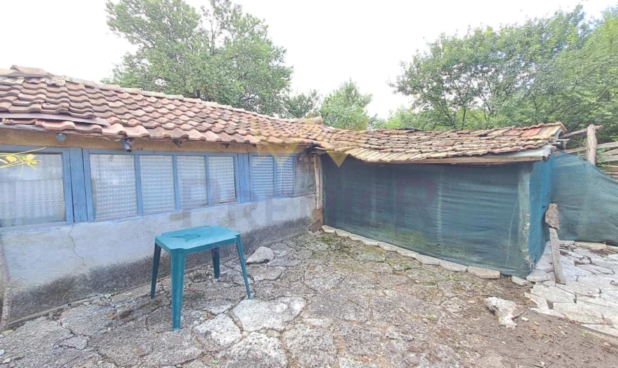 House for Sale in Kochmar Village, Dobrich Region -  - snimka 12 - Imoti Premier