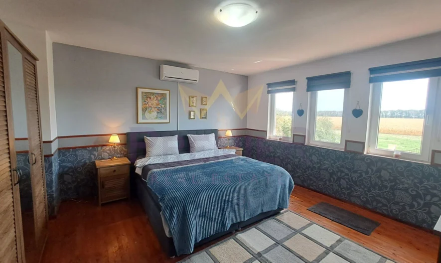 House for sale in the village of Sokolovo, Balchik - - snimka 9 - Imoti Premier