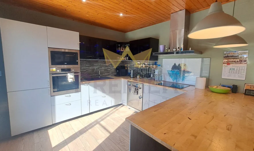 House for sale in the village of Vranino, Kavarna municipality, Dobrich region - - snimka 8 - Imoti Premier
