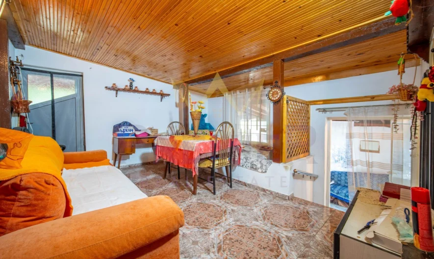 House in the heart of the village of Chernevo, Varna region - - snimka 2 - Imoti Premier