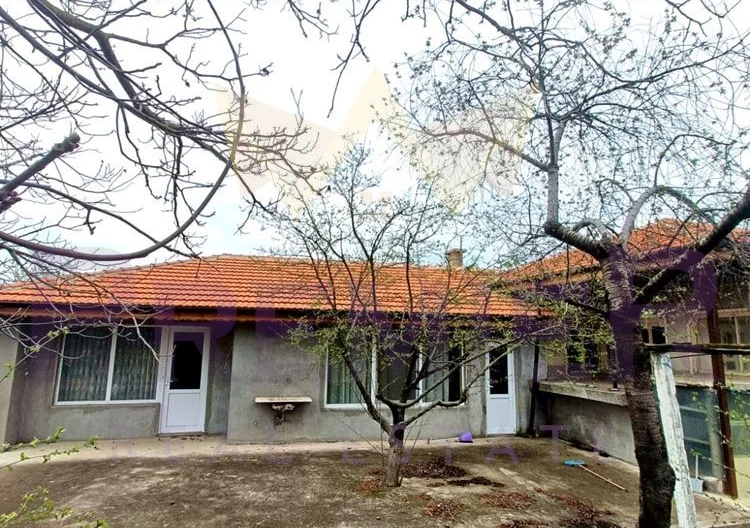 House in the village of Cherventsi - - snimka 2 - Imoti Premier
