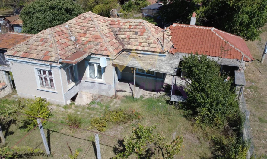 House in the village of Momchilovo, Varna region -  - snimka 3 - Imoti Premier