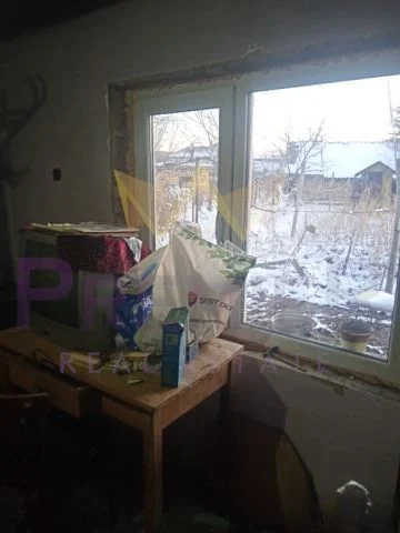 House with a well-kept yard in a peaceful location in the village of Brestak, Varna region -  - snimka 4 - Imoti Premier