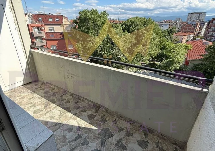Háromszobás lakás a tágabb központban, Plovdiv. -  - snimka 12 - Imoti Premier