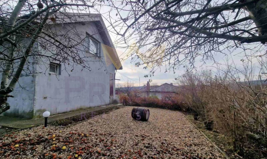 Häuser im Dorf Odrintsi! -  - snimka 3 - Imoti Premier