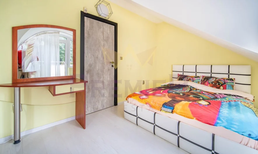 🏡 IDEAL CITY CENTER | 170 SQ.M. | 4 BEDROOMS | GARAGE | MINUTES FROM THE SEA GARDEN -  - snimka 6 - Imoti Premier