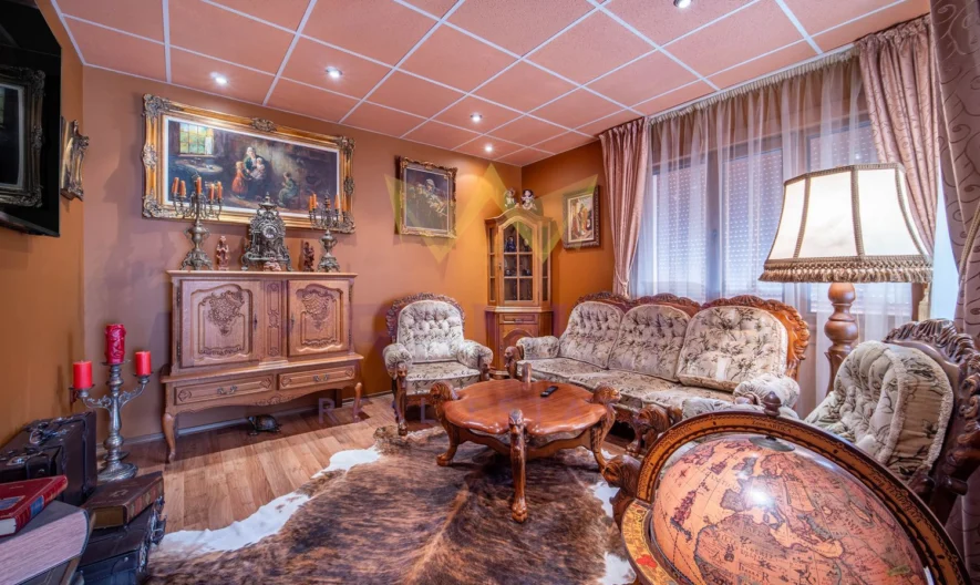 Имноти Премиер Ви  представяме уникален имот – къща в рустикален стил, разположена в град Девня. -  - снимка 30 - Имоти Премиер