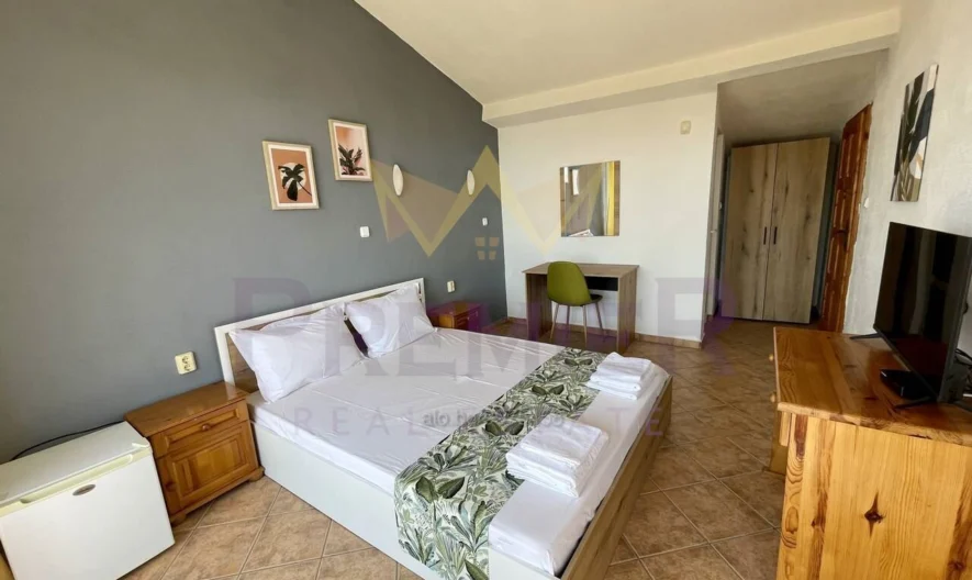 Imoti PREMIER bietet einen geschlossenen Hotelkomplex in der Stadt Sveti Vlas, Gebiet Burgas, zum Verkauf an -  - snimka 15 - Imoti Premier