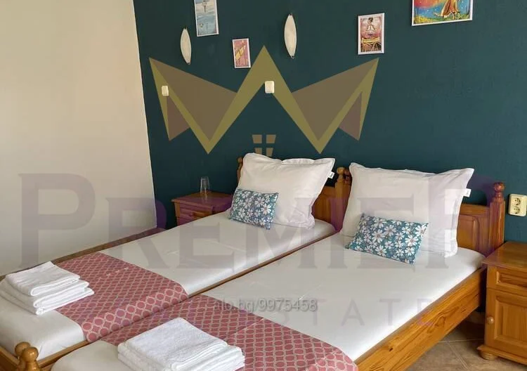Imoti PREMIER bietet einen geschlossenen Hotelkomplex in der Stadt Sveti Vlas, Gebiet Burgas, zum Verkauf an -  - snimka 7 - Imoti Premier
