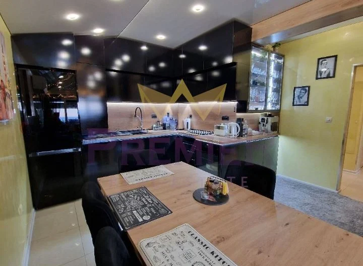 Агенция за недвижими имоти - Имоти Премиер - имот - 1019081, Цена: 295000 EUR