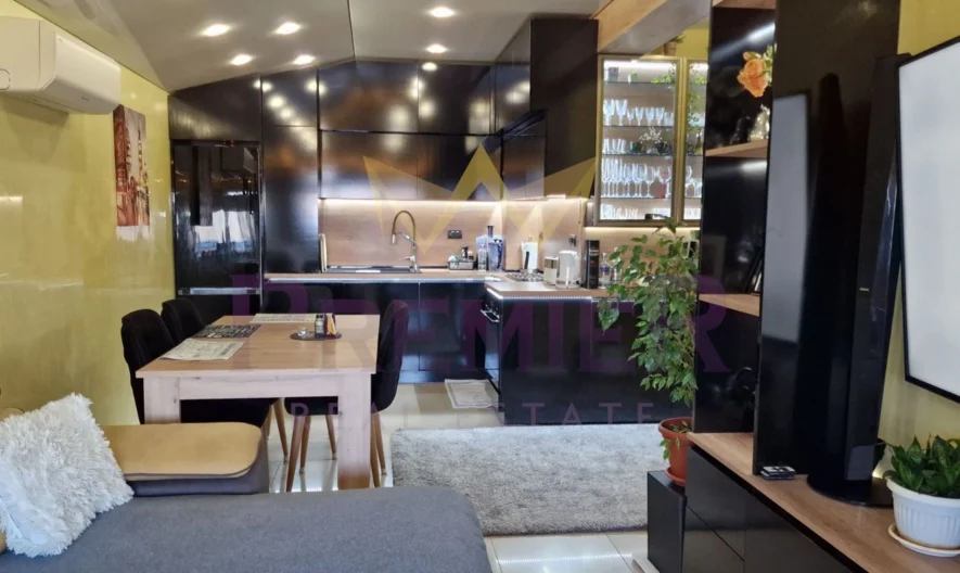 Имоти ПРЕМИЕР предлага за продажба 3 стаен апартамент в К.К Св.Св. Константин и Елена -  - снимка 2 - Имоти Премиер