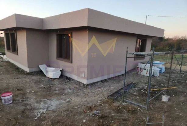 Агенция за недвижими имоти - Имоти Премиер - имот - 959909, Цена: 169990 EUR