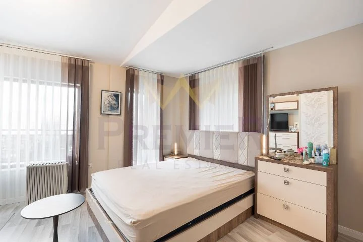 ИМОТИ ПРЕМИЕР предлага за продажба Тристаен апартамент – в кв.Бриз гр.Варна -  - снимка 4 - Имоти Премиер