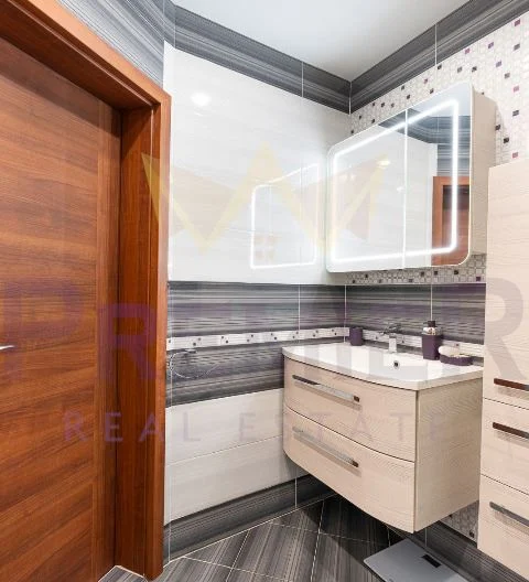 ИМОТИ ПРЕМИЕР предлага за продажба Тристаен апартамент – в кв.Бриз гр.Варна -  - снимка 9 - Имоти Премиер