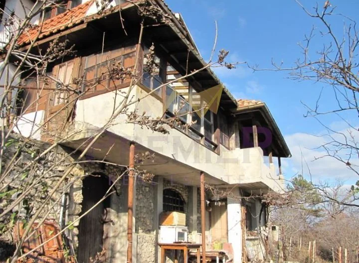 Имоти ПРЕМИЕР предлага за продажба вила в м-т Манастирски Рид област Варна -  - снимка 1 - Имоти Премиер