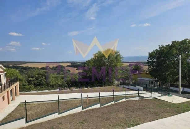 Агенция за недвижими имоти - Имоти Премиер - имот - 955813, Цена: 118500 EUR