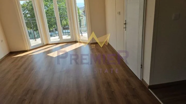 Имоти Премиер представя изключителен имот–прекрасна къща, разположена в село Чайка, община Провадия! -  - снимка 3 - Имоти Премиер