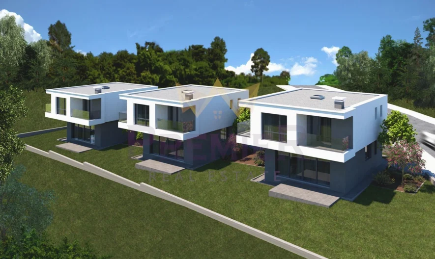 Имоти Премиер представя на вашето внимание двуетажнa къщa в м-т Боровец-Юг. Всеки дом е с РЗП 169.1 кв.м и следното разпреде - - снимка 1 - Имоти Премиер