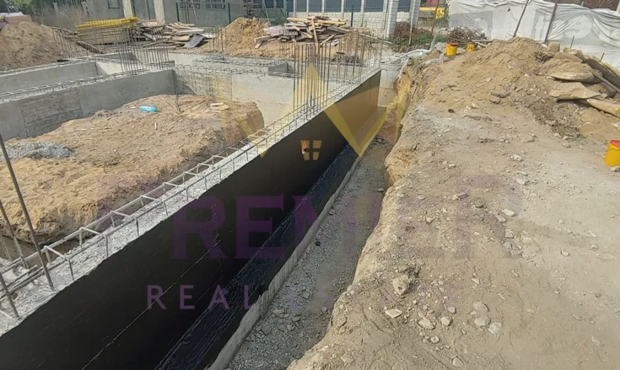 Имоти Премиер представя на вашето внимание двуетажнa къщa в м-т Боровец-Юг. Всеки дом е с РЗП 169.1 кв.м и следното разпреде - - снимка 11 - Имоти Премиер