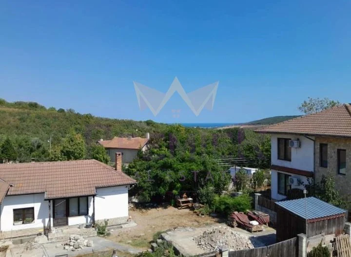 Имоти Премиер продава двуетажна къща в с. Генерал Кантарджиево. - - снимка 15 - Имоти Премиер