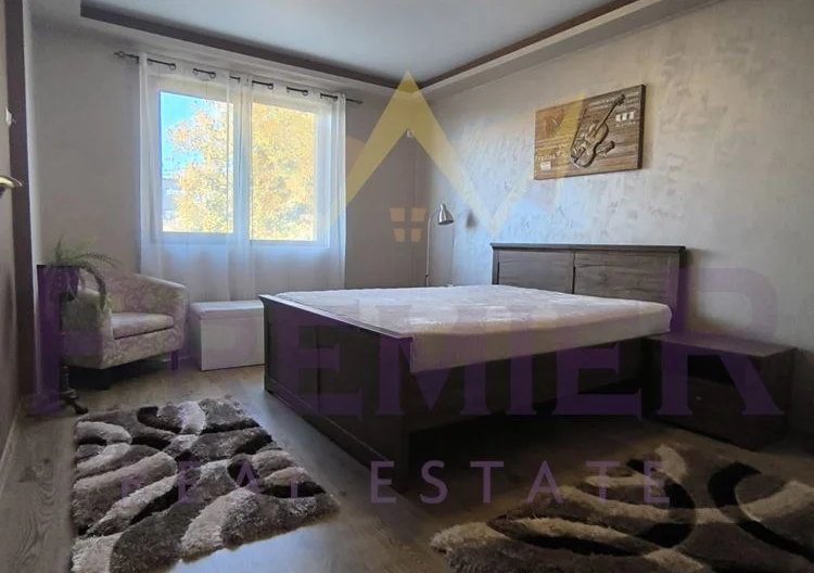 Имоти Премиер продава прекрасна триетажна къща с панорамна гледка в гр. Варна! - - снимка 22 - Имоти Премиер