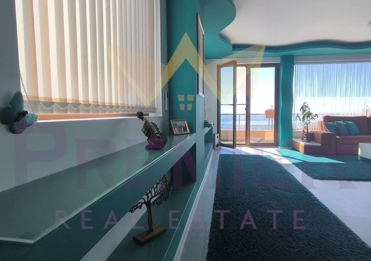 Имоти Премиер продава прекрасна триетажна къща с панорамна гледка в гр. Варна! - - снимка 24 - Имоти Премиер