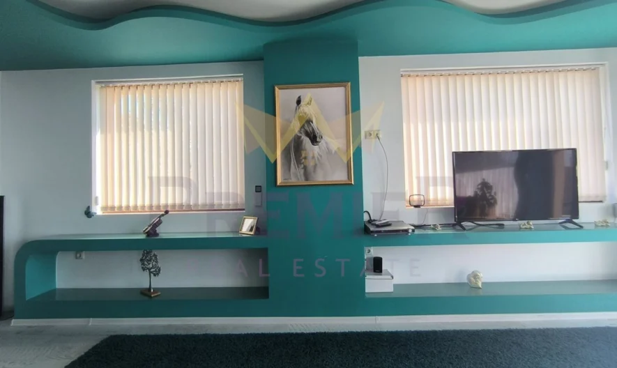 Имоти Премиер продава прекрасна триетажна къща с панорамна гледка в гр. Варна! -  - снимка 24 - Имоти Премиер