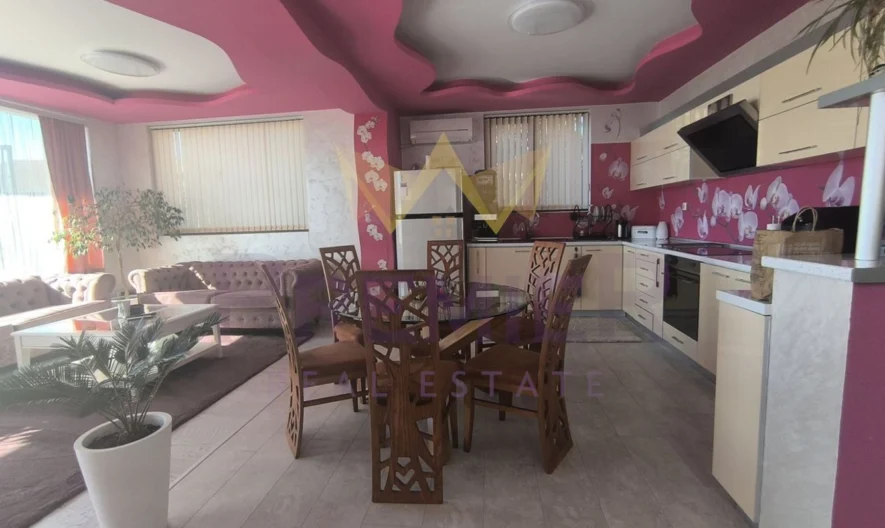 Имоти Премиер продава прекрасна триетажна къща с панорамна гледка в гр. Варна! - - снимка 8 - Имоти Премиер