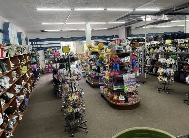 Имоти ПРЕМИЕР ви предлага  Разработен търговски комплекс к.к.Златни Пясъци -  - снимка 3 - Имоти Премиер