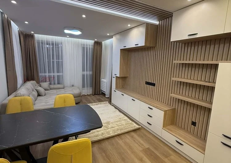 ИМОТИ ПРЕМИЕР ви предлага за продажба луксозен тристаен апартамент м-т.Пчелина гр.Варна - - снимка 1 - Имоти Премиер